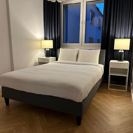 Maly Kwadrat Katowice Apartment ภายนอก รูปภาพ